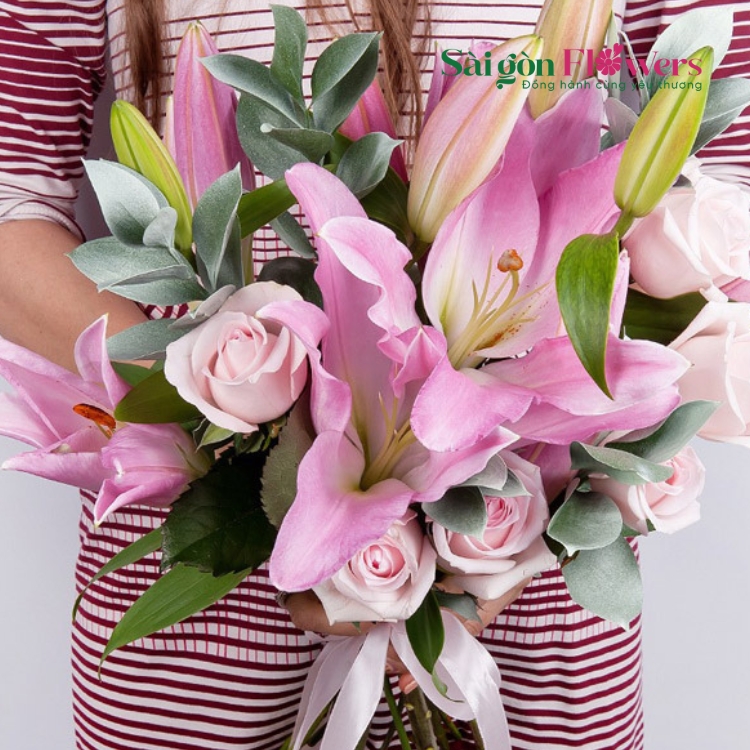 HOA LY HỒNG – CHẮC LÀ YÊU