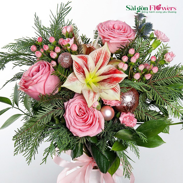 BOUQUET ‘PINK CHRISTMAS WHIMSY’