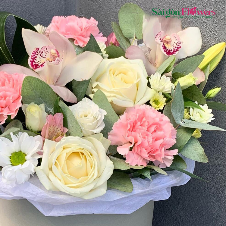 CÔ GÁI BƯỚNG BỈNH