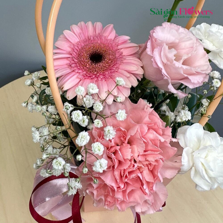 TÌNH YÊU TRONG TRẺO