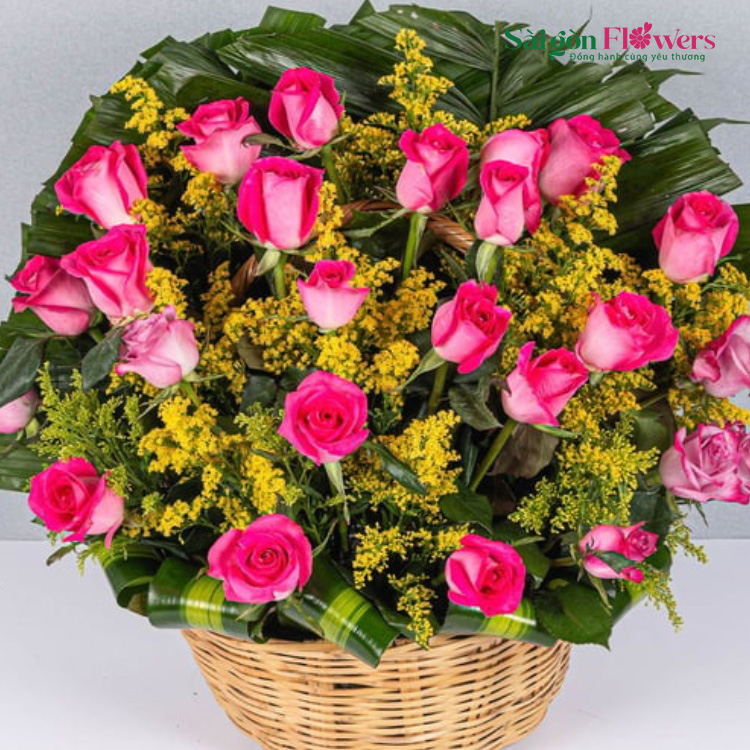 SÁNH BƯỚC BÊN NHAU